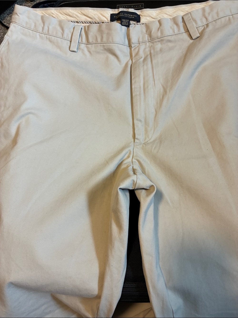 Banana Republic Men's Khaki Pants - Cream